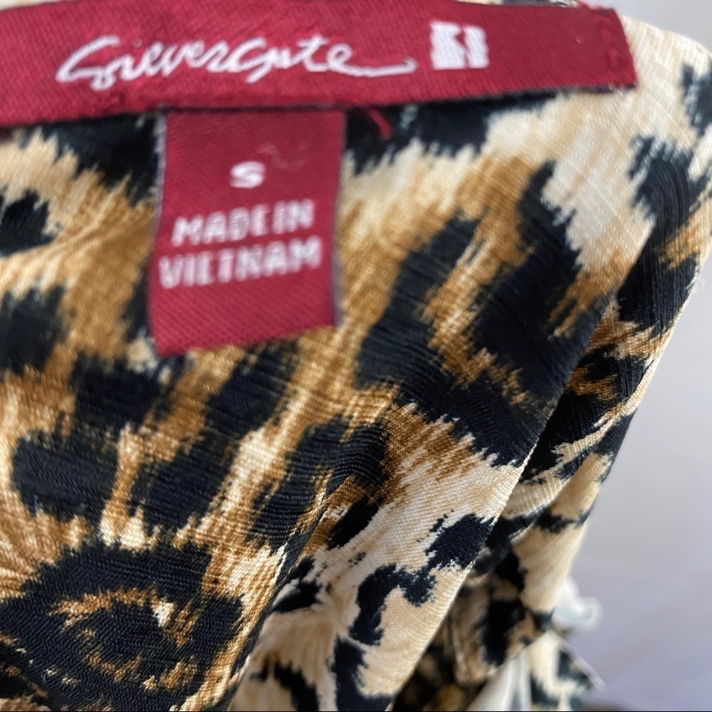 Silvergate Leopard Print Ruffle One Shoulder Top - Picture 7 of 9